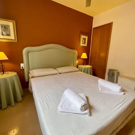 Beach, A 30 Metros De La Playa, Con Wifi Gratuito Y Parking Incluido *