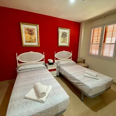 Apartment Beach, A 30 Metros De La Playa, Con Wifi Gratuito Y Parking Incluido