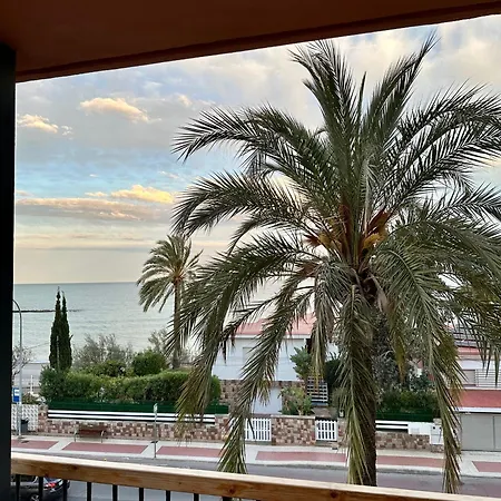 Beach, A 30 Metros De La Playa, Con Wifi Gratuito Y Parking Incluido *