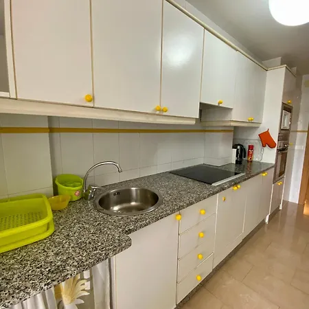 Apartment Beach, A 30 Metros De La Playa, Con Wifi Gratuito Y Parking Incluido
